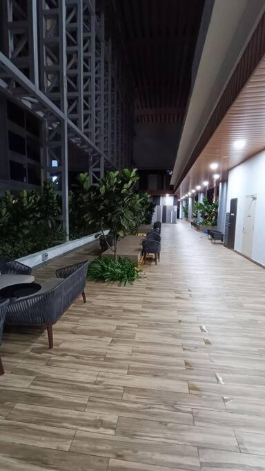 Appartamento C14B Modern Infinity Pool Klcc Balcony View Kuala Lumpur Esterno foto