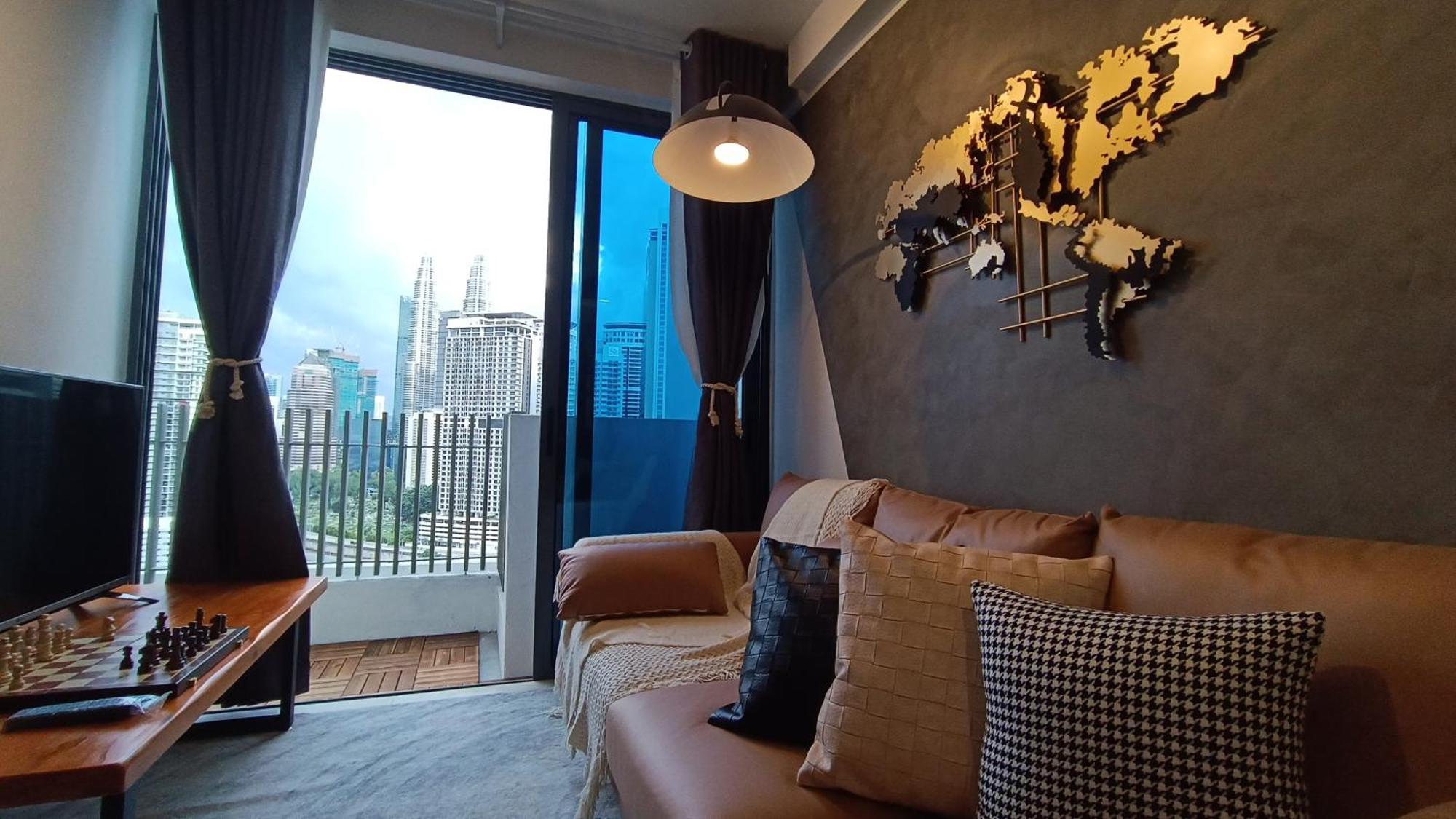Appartamento C14B Modern Infinity Pool Klcc Balcony View Kuala Lumpur Esterno foto